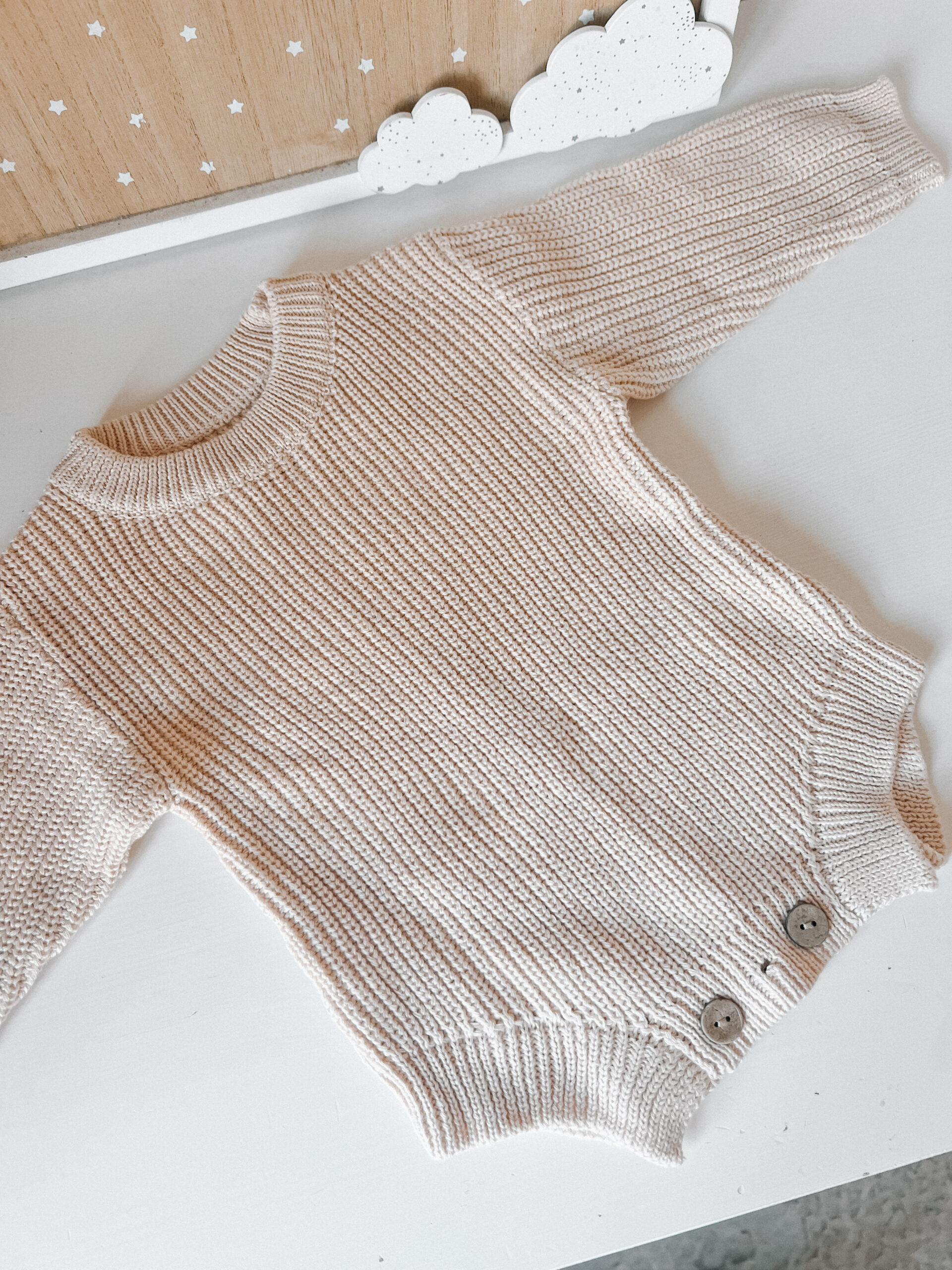 Fofo Pure Cozy – Fofo de Malha para Bebé com Botões - Image 2